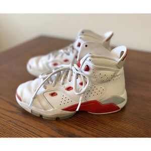 Nike Air Jordan Chicago White Fire Red DM1159-106 Youth Size 6Y